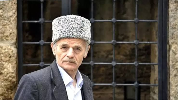 Kırım Türklerinin liderine fahri hemşerilik beratı verildi