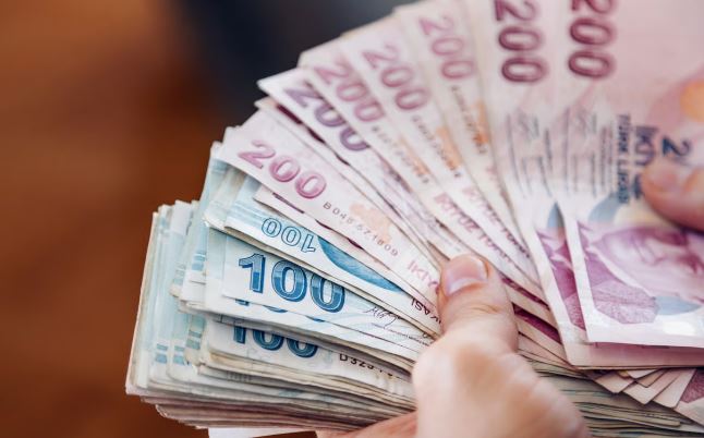 Milyonların beklediği asgari ücret açıklandı