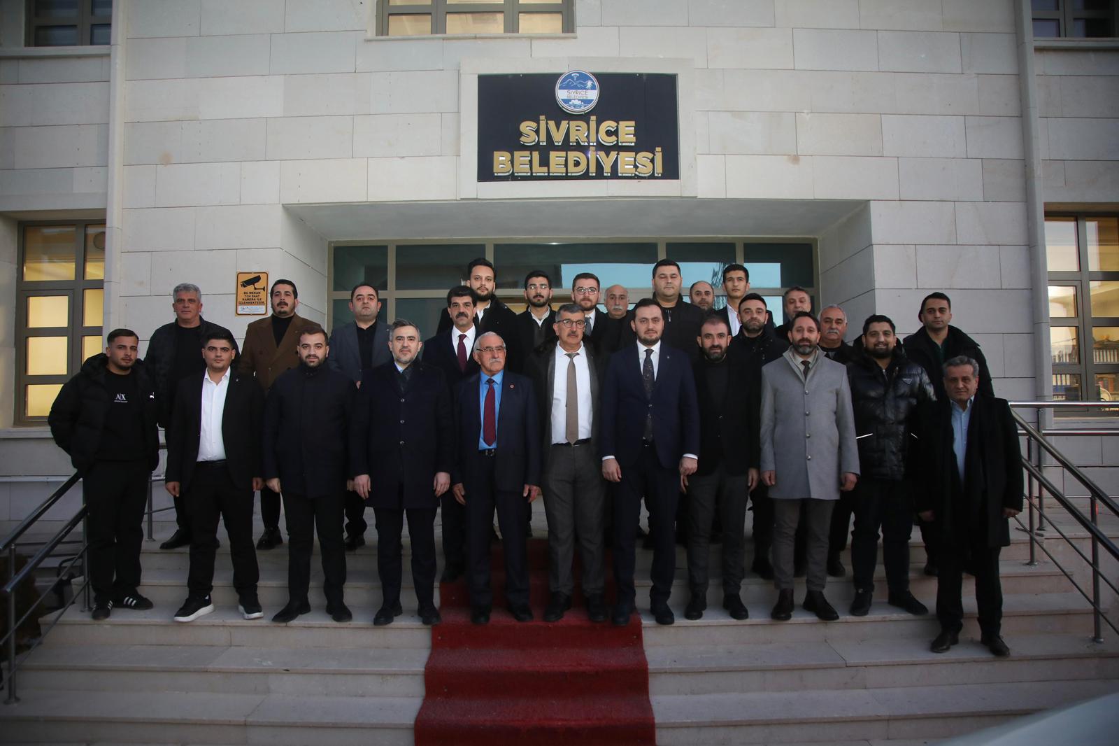 BAŞKAN SELMANOĞLU; HEM TEŞKİLATIYLA HEM DE VATANDAŞLA İÇ İÇE