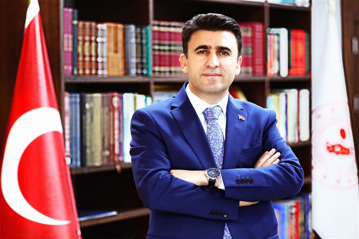 VALİ GİBİ VALİ