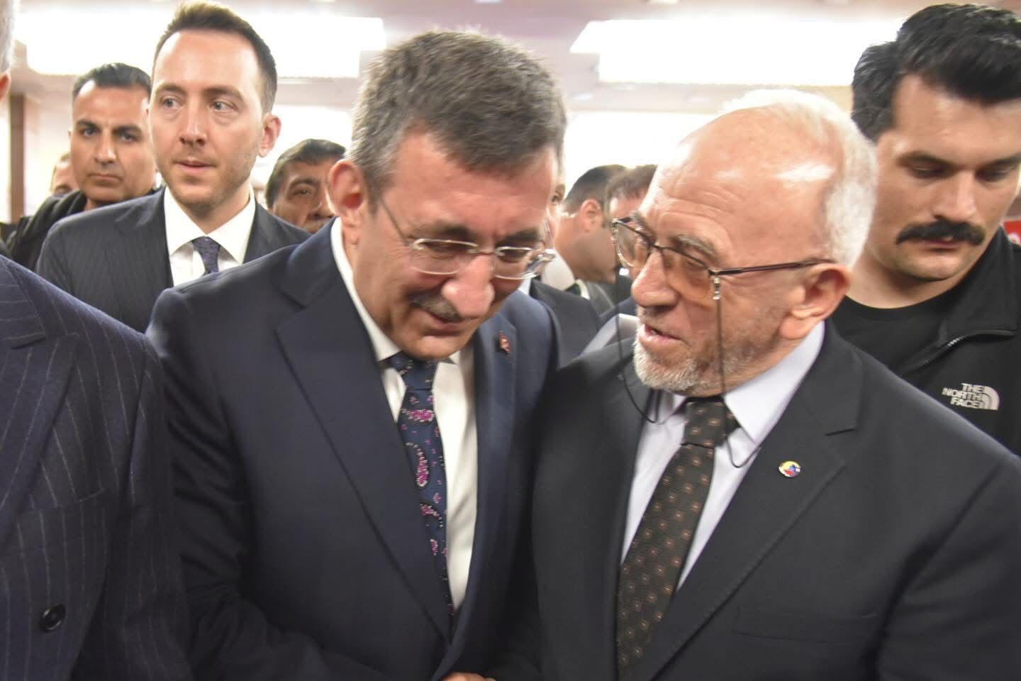 BAŞKAN DUMANDAĞ,CUMHURBAŞKANI YARDIMCISI YILMAZ İLE ELAZİĞ ‘I KONUŞTU