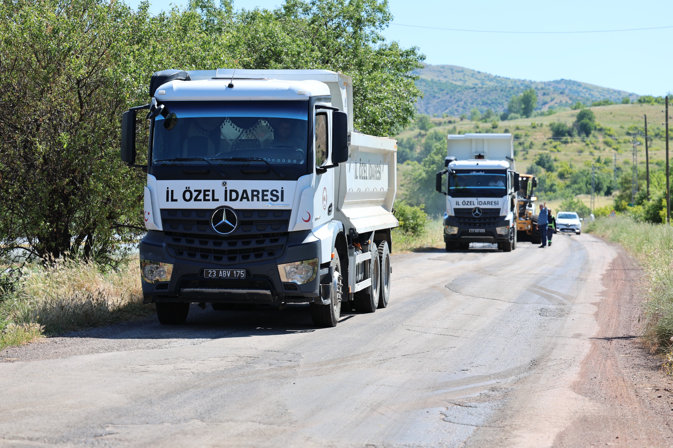 ELAZIĞ İL ÖZEL İDARE DURMAKSIZIN ÇALIŞIYOR