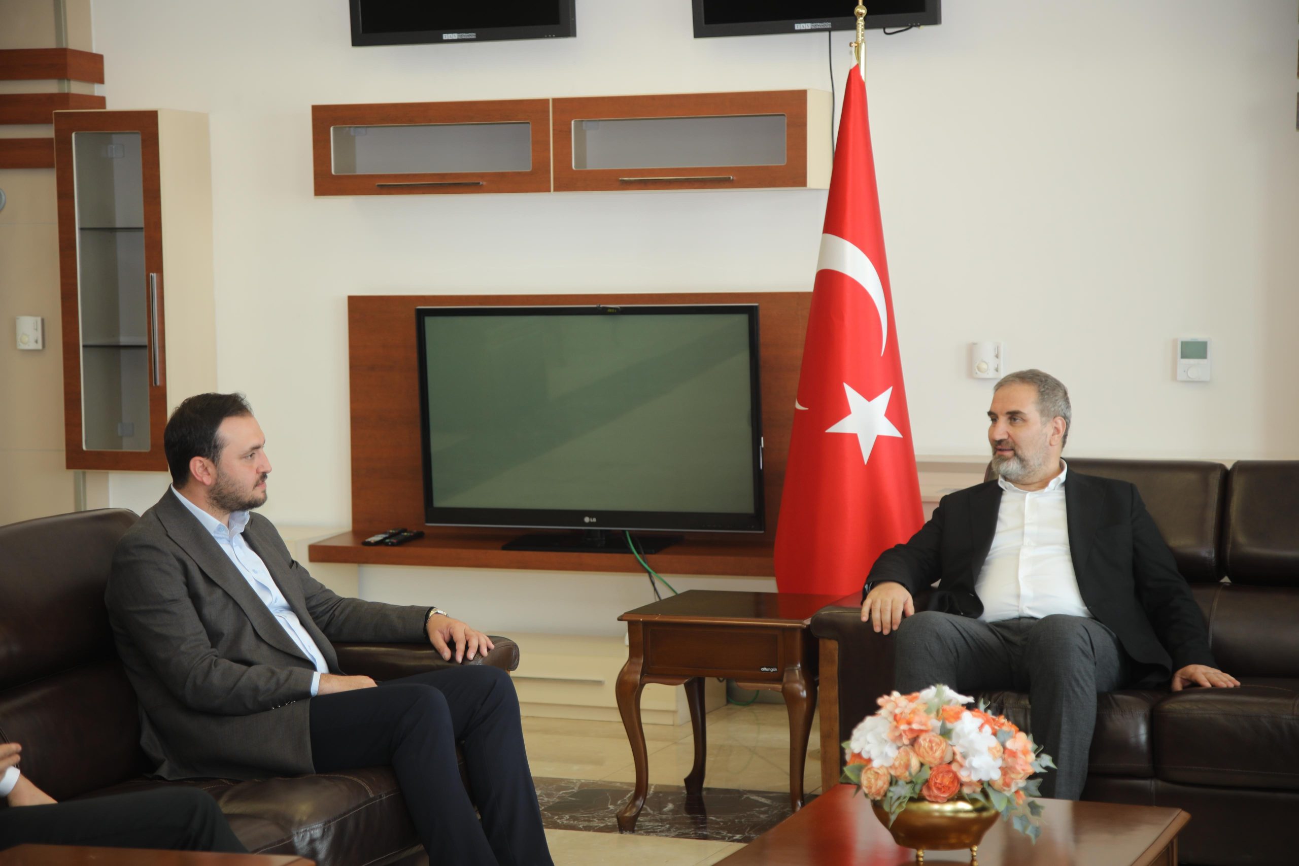 AK Parti Genel Başkan Yardımcısı Mustafa Şen’den Elazığ Teşkilatına Teşekkür