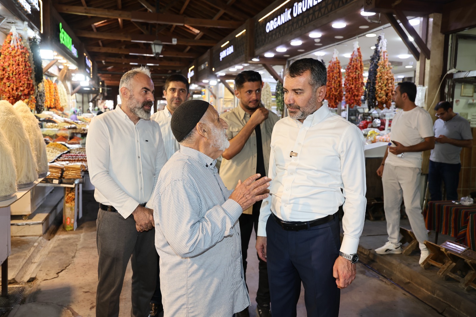 BAŞKAN ŞERİFOĞULLARI, ESNAFIN HER DAİM YANINDA OLDUĞUNUN MESAJINI VERDİ